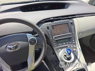 2010 Toyota Prius III - zdjęcie 11 z 33 - miniatura