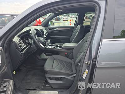 2025 Volkswagen Atlas Cross Sport 2.0T SE w/Technology - zdjęcie 7 z 30 - miniatura