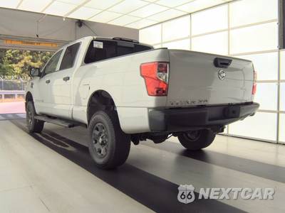 2018 Nissan TITAN XD S Crew Cab Medium Bed - zdjęcie 6 z 29 - miniatura