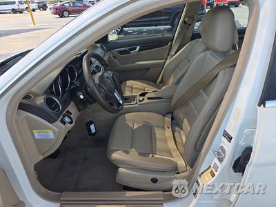 2013 Mercedes-Benz C 250 Sedan - zdjęcie 7 z 29 - miniatura