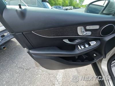 2022 Mercedes-Benz GLC 300 4MATIC - zdjęcie 9 z 26 - miniatura