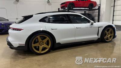 2022 Porsche Taycan Turbo S Cross Turismo - zdjęcie 22 z 50 - miniatura