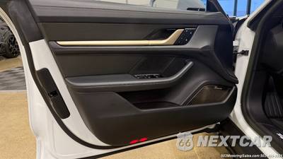 2022 Porsche Taycan Turbo S Cross Turismo - zdjęcie 40 z 50 - miniatura