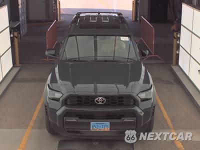 2025 Toyota 4Runner TRD Off-Road Premium - zdjęcie 2 z 21 - miniatura