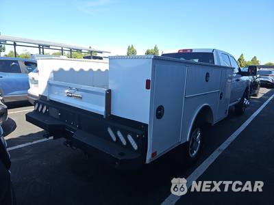 2024 Ram 3500 Cab Chassis Tradesman Crew Cab DRW - zdjęcie 4 z 22 - miniatura
