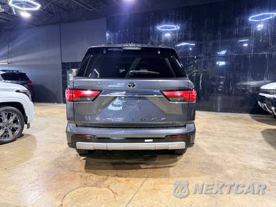 2026 Toyota Sequoia Limited - zdjęcie 7 z 12 - miniatura