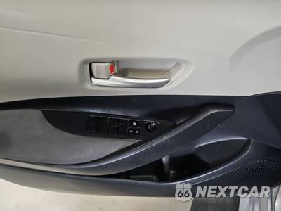 2020 Toyota Corolla LE Sedan - zdjęcie 9 z 33 - miniatura