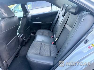 2014 Toyota Camry SE - zdjęcie 6 z 10 - miniatura