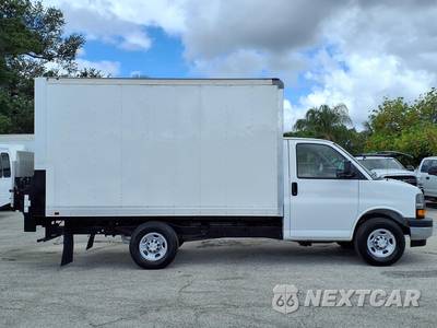2021 Chevrolet Express 3500 Cutaway 1WT - zdjęcie 2 z 28 - miniatura