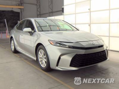 2026 Toyota Camry LE - zdjęcie 3 z 18 - miniatura
