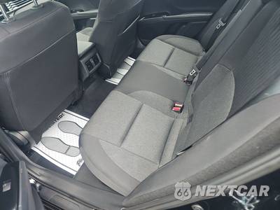 2026 Toyota Camry LE - zdjęcie 13 z 18 - miniatura