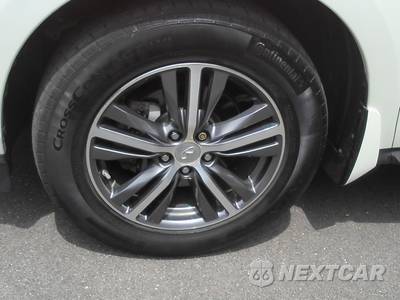 2019 INFINITI QX60 LUXE - zdjęcie 2 z 39 - miniatura