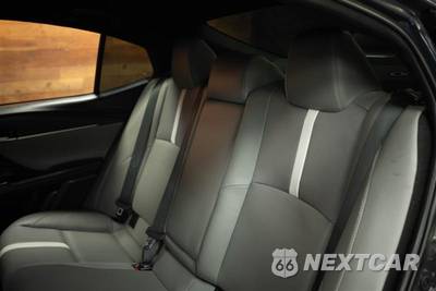2025 Toyota Camry SE - zdjęcie 12 z 29 - miniatura