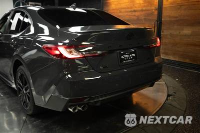 2025 Toyota Camry SE - zdjęcie 6 z 29 - miniatura