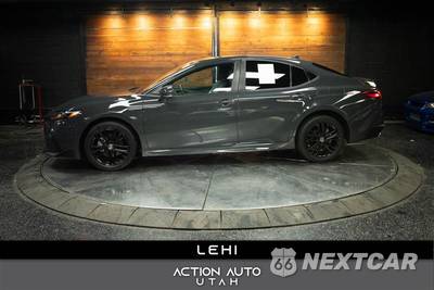 2025 Toyota Camry SE - zdjęcie 1 z 29 - miniatura
