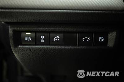 2025 Toyota Camry SE - zdjęcie 28 z 29 - miniatura