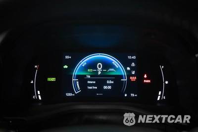 2025 Toyota Camry SE - zdjęcie 19 z 29 - miniatura