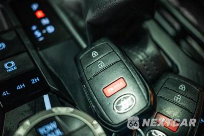 2024 Toyota Tacoma Hybrid TRD Off Road Crew Cab Medium Bed - zdjęcie 20 z 25 - miniatura