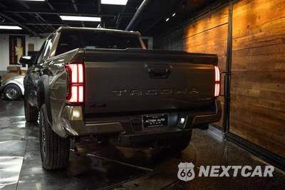 2024 Toyota Tacoma Hybrid TRD Off Road Crew Cab Medium Bed - zdjęcie 6 z 25 - miniatura