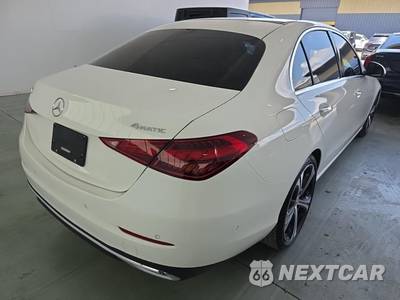 2023 Mercedes-Benz C 300 4MATIC Sedan - zdjęcie 4 z 18 - miniatura