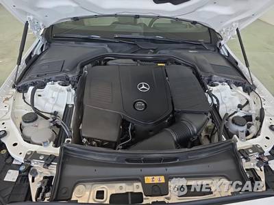 2023 Mercedes-Benz C 300 4MATIC Sedan - zdjęcie 12 z 18 - miniatura
