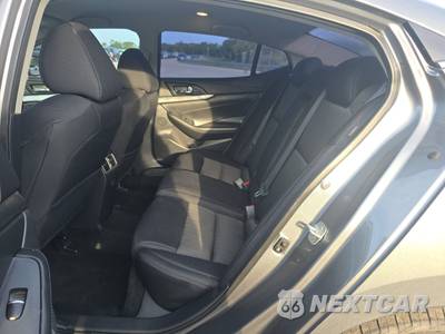 2019 Nissan Maxima S - zdjęcie 13 z 19 - miniatura
