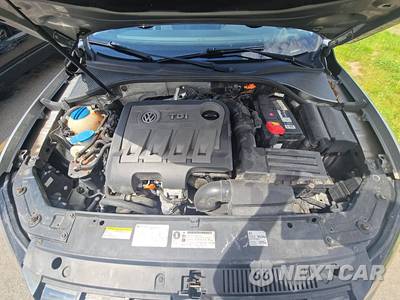2014 Volkswagen Passat TDI SE w/Sunroof - zdjęcie 16 z 18 - miniatura