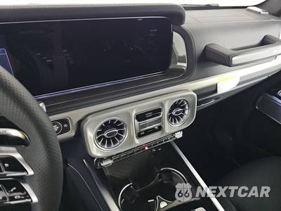 2026 Mercedes-Benz AMG G 63 4MATIC - zdjęcie 11 z 19 - miniatura