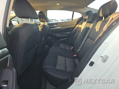 2019 Nissan Maxima S - zdjęcie 13 z 37 - miniatura