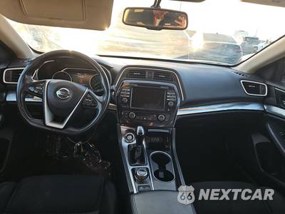 2019 Nissan Maxima S - zdjęcie 11 z 37 - miniatura