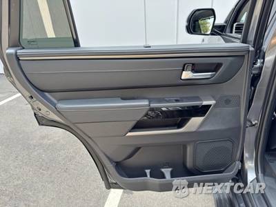 2023 Toyota Sequoia Limited - zdjęcie 44 z 48 - miniatura
