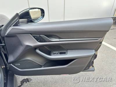 2022 Porsche Taycan - zdjęcie 43 z 48 - miniatura