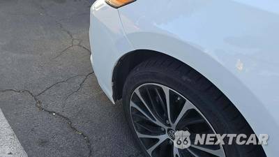 2020 Toyota Camry SE - zdjęcie 44 z 50 - miniatura