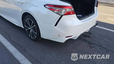 2020 Toyota Camry SE - zdjęcie 21 z 50 - miniatura