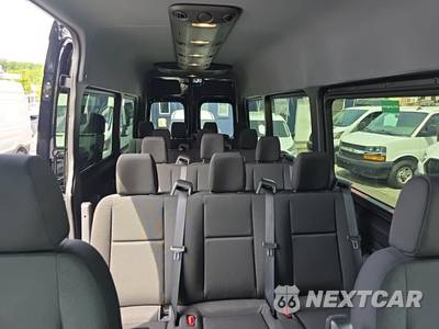 2025 Mercedes-Benz Sprinter 2500 Passenger Van 170.0" WB - zdjęcie 22 z 23 - miniatura