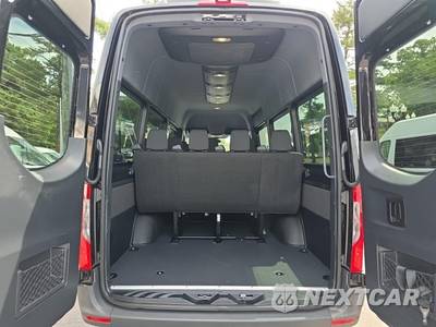 2025 Mercedes-Benz Sprinter 2500 Passenger Van 170.0" WB - zdjęcie 19 z 23 - miniatura