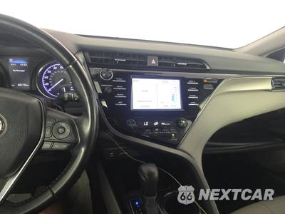 2019 Toyota Camry SE - zdjęcie 11 z 17 - miniatura