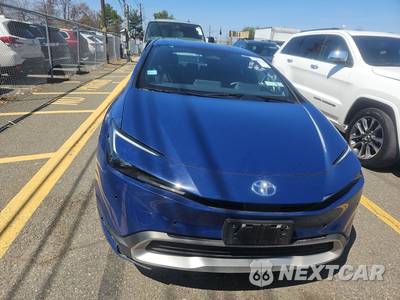 2024 Toyota Prius Prime SE - zdjęcie 2 z 59 - miniatura