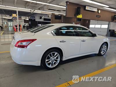 2010 Nissan Maxima 3.5 S - zdjęcie 4 z 37 - miniatura