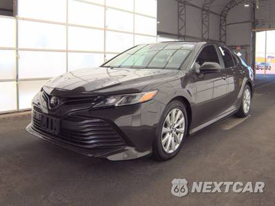 2020 Toyota Camry LE - zdjęcie 1 z 46 - miniatura