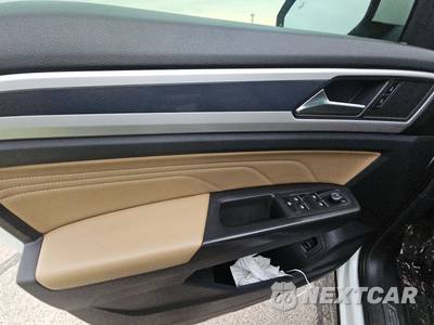 2023 Volkswagen Atlas Cross Sport 3.6L V6 SE w/Technology - zdjęcie 9 z 43 - miniatura