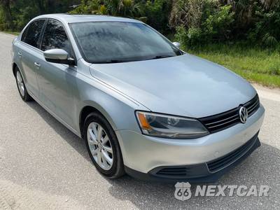 2014 Volkswagen Jetta SE Sedan w/Connectivity & Sunroof - zdjęcie 2 z 53 - miniatura