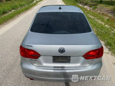 2014 Volkswagen Jetta SE Sedan w/Connectivity & Sunroof - zdjęcie 5 z 53 - miniatura