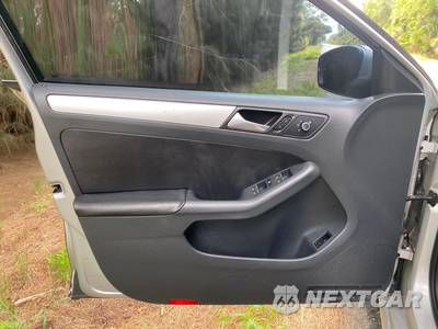 2014 Volkswagen Jetta SE Sedan w/Connectivity & Sunroof - zdjęcie 12 z 53 - miniatura