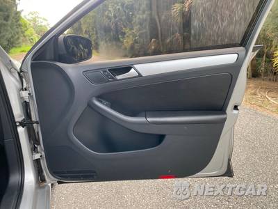 2014 Volkswagen Jetta SE Sedan w/Connectivity & Sunroof - zdjęcie 23 z 53 - miniatura