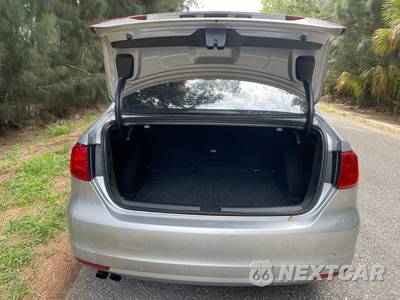 2014 Volkswagen Jetta SE Sedan w/Connectivity & Sunroof - zdjęcie 49 z 53 - miniatura