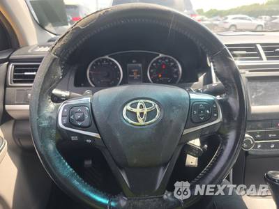 2016 Toyota Camry SE - zdjęcie 10 z 19 - miniatura