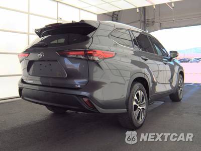 2021 Toyota Highlander XLE - zdjęcie 4 z 31 - miniatura