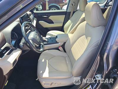 2021 Toyota Highlander XLE - zdjęcie 7 z 31 - miniatura