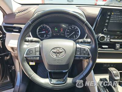 2021 Toyota Highlander XLE - zdjęcie 10 z 31 - miniatura